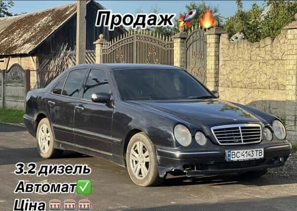Черный Мерседес Ц-Класс, объемом двигателя 3.2 л и пробегом 250 тыс. км за 3300 $, фото 1 на Automoto.ua