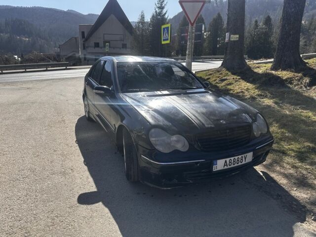 Чорний Мерседес Ц-Клас, об'ємом двигуна 2.7 л та пробігом 500 тис. км за 1700 $, фото 1 на Automoto.ua