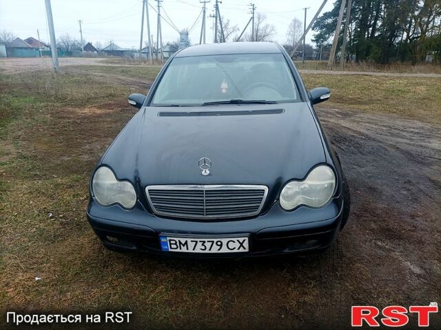 Чорний Мерседес Ц-Клас, об'ємом двигуна 2 л та пробігом 220 тис. км за 3000 $, фото 1 на Automoto.ua
