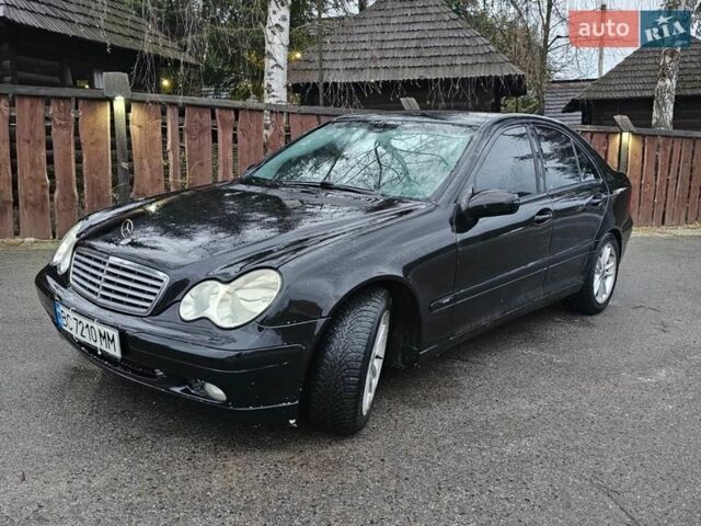 Чорний Мерседес Ц-Клас, об'ємом двигуна 1.8 л та пробігом 200 тис. км за 2950 $, фото 1 на Automoto.ua