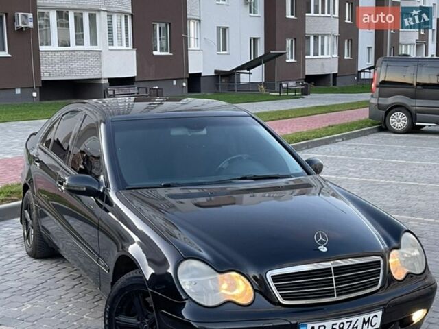 Чорний Мерседес Ц-Клас, об'ємом двигуна 1.8 л та пробігом 452 тис. км за 4450 $, фото 1 на Automoto.ua