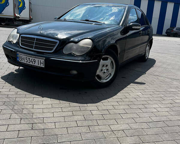 Чорний Мерседес Ц-Клас, об'ємом двигуна 2 л та пробігом 350 тис. км за 3700 $, фото 1 на Automoto.ua