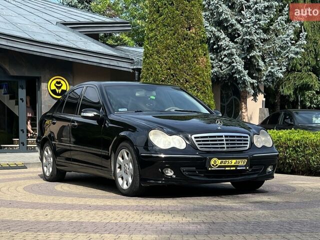 Чорний Мерседес Ц-Клас, об'ємом двигуна 2.15 л та пробігом 225 тис. км за 6300 $, фото 1 на Automoto.ua