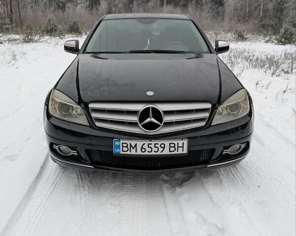 Черный Мерседес Ц-Класс, объемом двигателя 1.8 л и пробегом 239 тыс. км за 8500 $, фото 1 на Automoto.ua