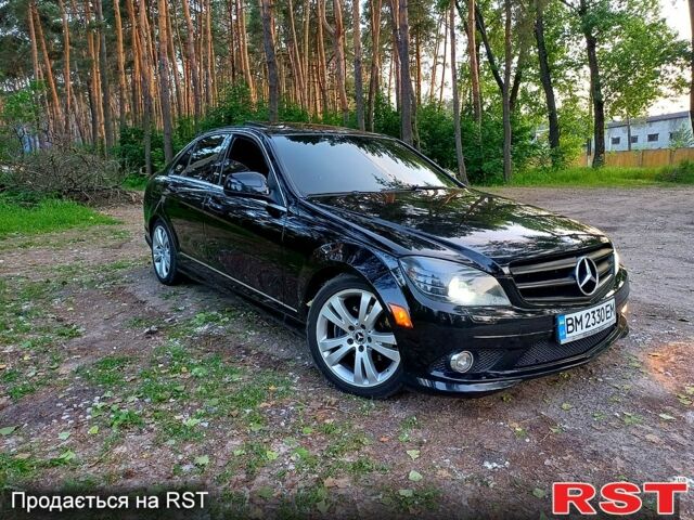 Чорний Мерседес Ц-Клас, об'ємом двигуна 3 л та пробігом 256 тис. км за 8250 $, фото 1 на Automoto.ua