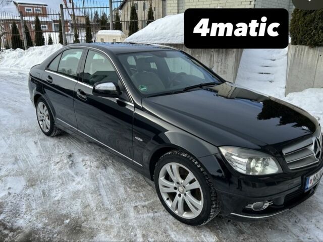 Чорний Мерседес Ц-Клас, об'ємом двигуна 3 л та пробігом 300 тис. км за 6537 $, фото 1 на Automoto.ua