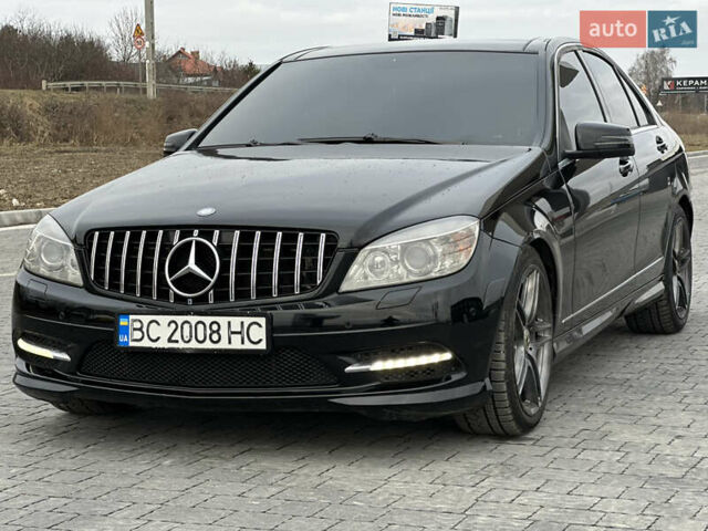 Черный Мерседес Ц-Класс, объемом двигателя 3 л и пробегом 172 тыс. км за 10800 $, фото 1 на Automoto.ua