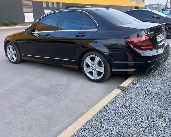 Черный Мерседес Ц-Класс, объемом двигателя 3 л и пробегом 211 тыс. км за 12300 $, фото 1 на Automoto.ua