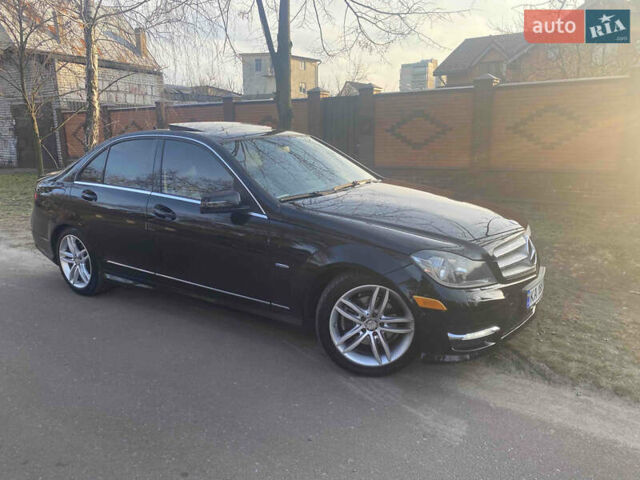 Черный Мерседес Ц-Класс, объемом двигателя 1.8 л и пробегом 190 тыс. км за 12500 $, фото 1 на Automoto.ua