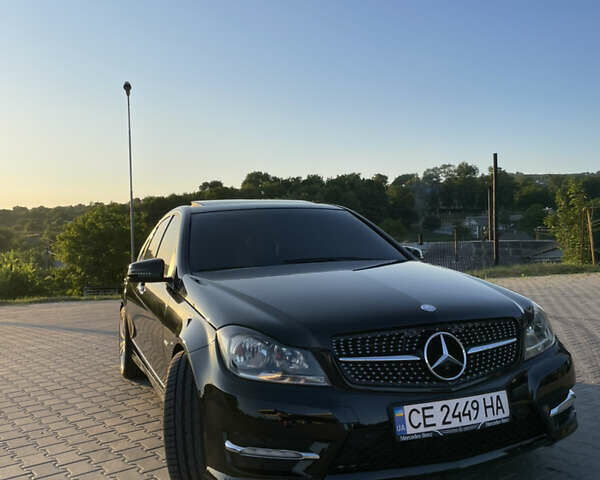 Черный Мерседес Ц-Класс, объемом двигателя 1.8 л и пробегом 210 тыс. км за 5500 $, фото 1 на Automoto.ua