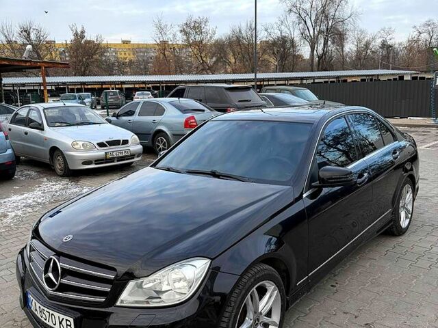 Черный Мерседес Ц-Класс, объемом двигателя 1.8 л и пробегом 20300 тыс. км за 11400 $, фото 1 на Automoto.ua