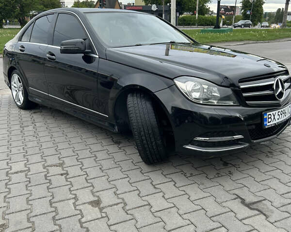 Чорний Мерседес Ц-Клас, об'ємом двигуна 1.8 л та пробігом 192 тис. км за 12600 $, фото 1 на Automoto.ua