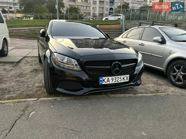 Черный Мерседес Ц-Класс, объемом двигателя 2 л и пробегом 202 тыс. км за 16500 $, фото 1 на Automoto.ua