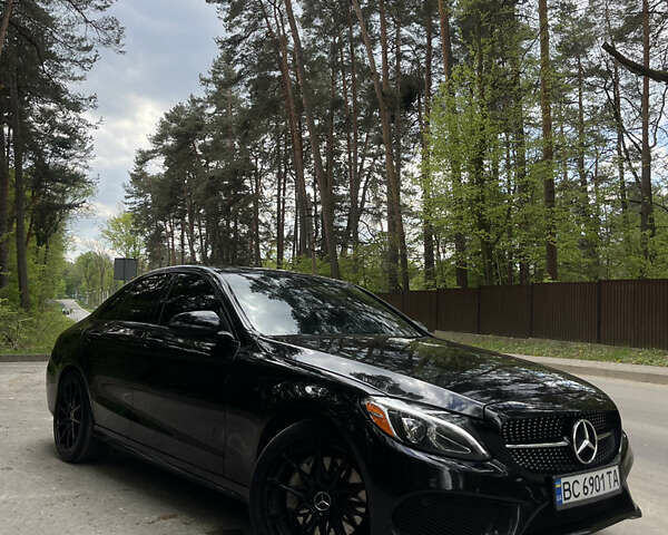 Чорний Мерседес Ц-Клас, об'ємом двигуна 3 л та пробігом 132 тис. км за 27500 $, фото 1 на Automoto.ua