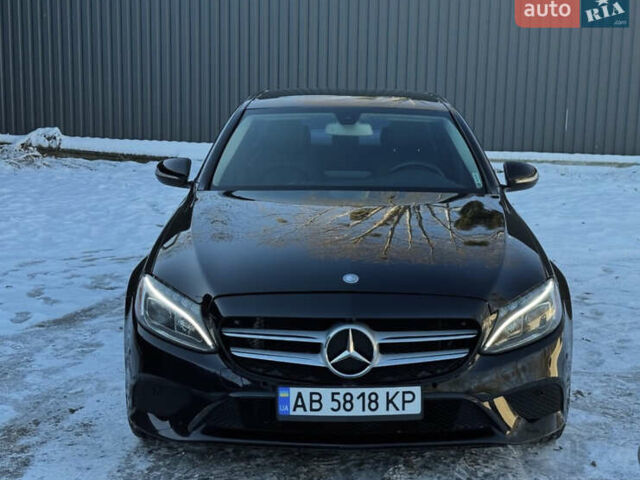 Черный Мерседес Ц-Класс, объемом двигателя 1.99 л и пробегом 258 тыс. км за 16000 $, фото 1 на Automoto.ua