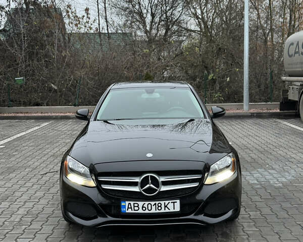 Черный Мерседес Ц-Класс, объемом двигателя 2 л и пробегом 204 тыс. км за 17000 $, фото 1 на Automoto.ua
