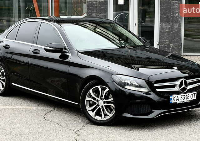 Черный Мерседес Ц-Класс, объемом двигателя 1.99 л и пробегом 235 тыс. км за 19500 $, фото 1 на Automoto.ua