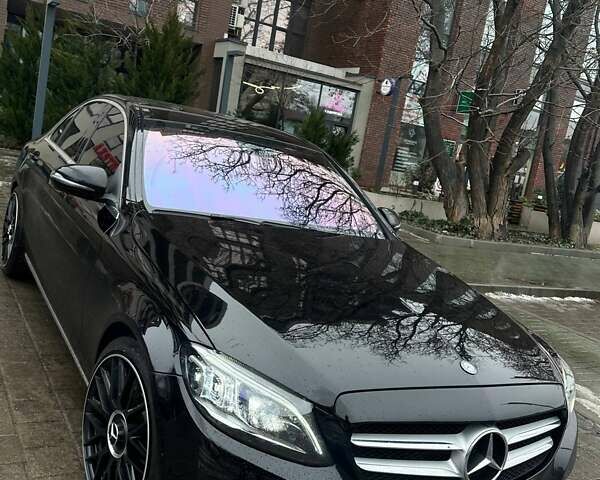 Чорний Мерседес Ц-Клас, об'ємом двигуна 1.99 л та пробігом 98 тис. км за 22600 $, фото 1 на Automoto.ua