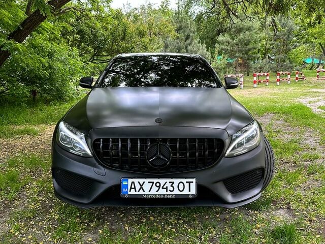 Чорний Мерседес Ц-Клас, об'ємом двигуна 3 л та пробігом 165 тис. км за 24000 $, фото 1 на Automoto.ua