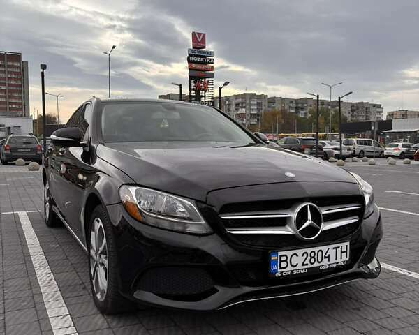 Мерседес Ц-Класс 2015 в Львове на Automoto.ua Черный Мерседес Ц-Класс, объемом двигателя 1.99 л и пробегом 180 тыс. км за 15800 $, фото 1 на Automoto.ua