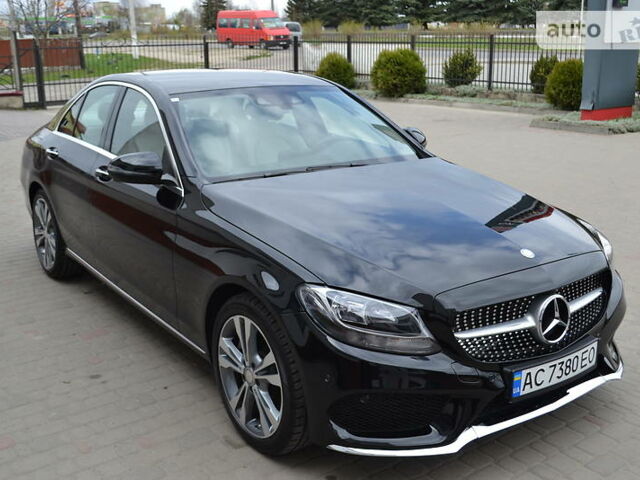 Черный Мерседес Ц-Класс, объемом двигателя 2 л и пробегом 182 тыс. км за 19500 $, фото 1 на Automoto.ua