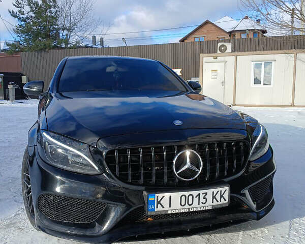 Черный Мерседес Ц-Класс, объемом двигателя 1.99 л и пробегом 117 тыс. км за 20700 $, фото 1 на Automoto.ua