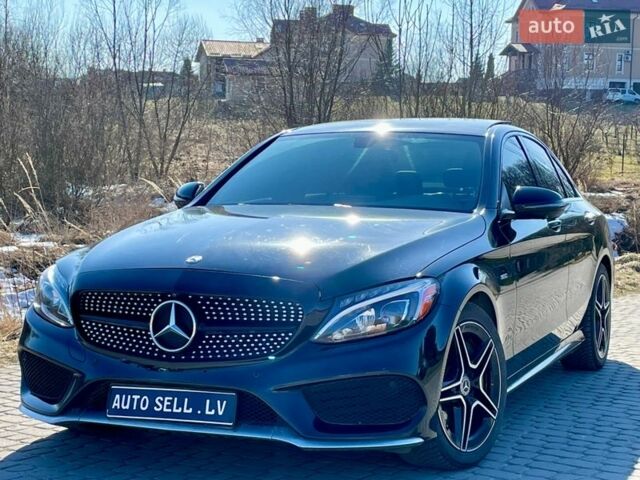 Чорний Мерседес Ц-Клас, об'ємом двигуна 3 л та пробігом 145 тис. км за 24500 $, фото 1 на Automoto.ua