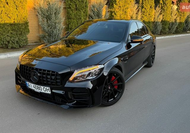 Черный Мерседес Ц-Класс, объемом двигателя 2 л и пробегом 159 тыс. км за 28000 $, фото 1 на Automoto.ua