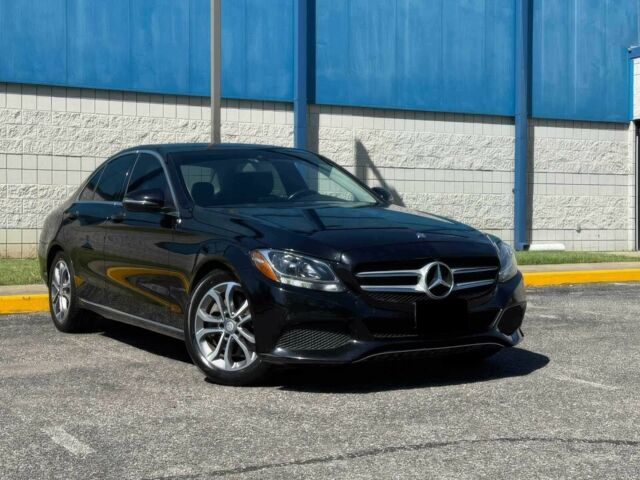 Черный Мерседес Ц-Класс, объемом двигателя 2 л и пробегом 71 тыс. км за 7800 $, фото 1 на Automoto.ua