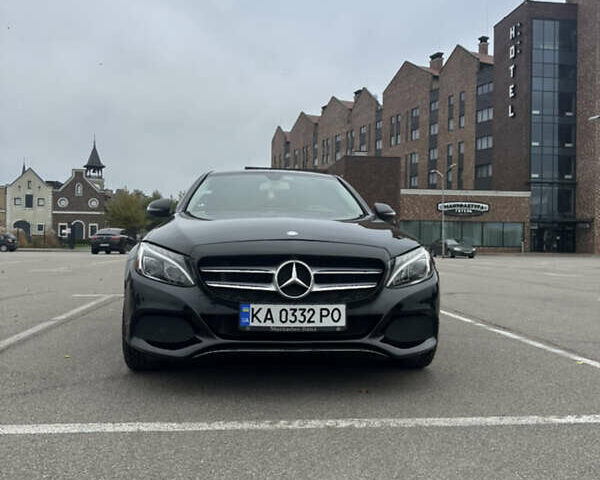 Черный Мерседес Ц-Класс, объемом двигателя 1.99 л и пробегом 157 тыс. км за 16900 $, фото 1 на Automoto.ua