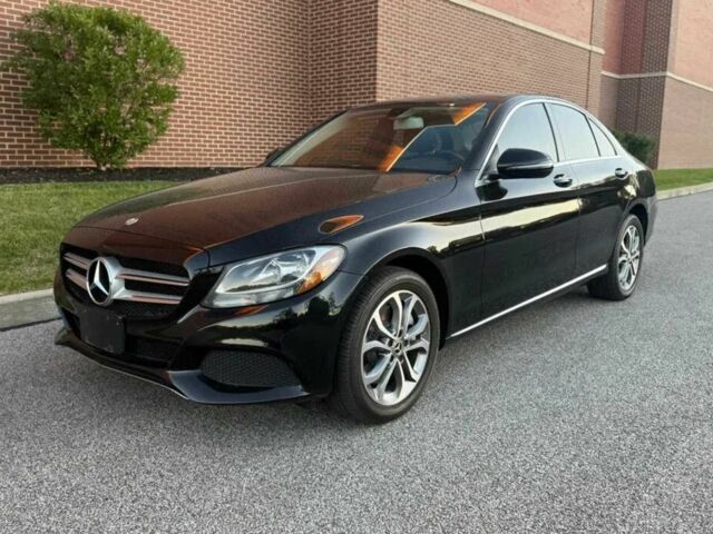 Черный Мерседес Ц-Класс, объемом двигателя 2 л и пробегом 87 тыс. км за 18000 $, фото 1 на Automoto.ua