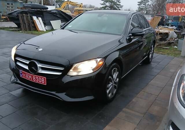 Черный Мерседес Ц-Класс, объемом двигателя 2 л и пробегом 184 тыс. км за 15900 $, фото 1 на Automoto.ua
