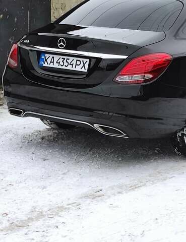 Чорний Мерседес Ц-Клас, об'ємом двигуна 2 л та пробігом 160 тис. км за 17800 $, фото 1 на Automoto.ua
