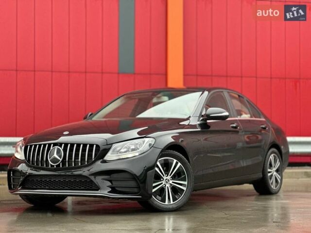 Чорний Мерседес Ц-Клас, об'ємом двигуна 1.6 л та пробігом 146 тис. км за 19500 $, фото 1 на Automoto.ua