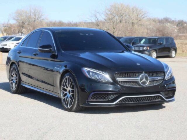 Чорний Мерседес Ц-Клас, об'ємом двигуна 4 л та пробігом 56 тис. км за 12500 $, фото 1 на Automoto.ua