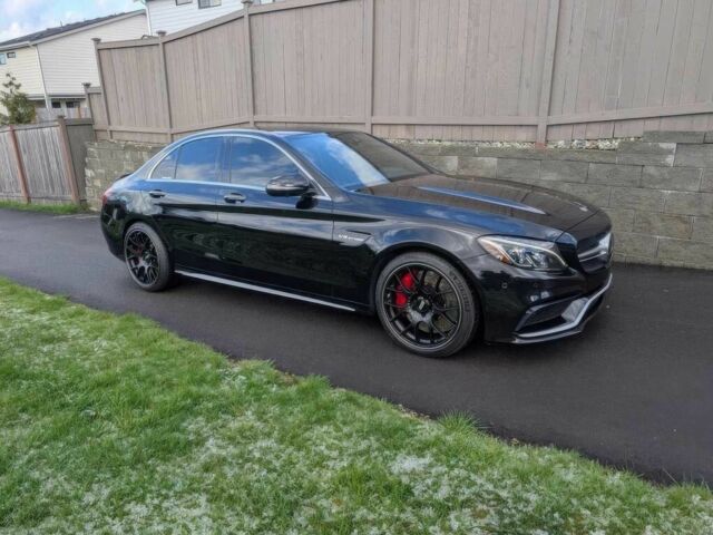 Чорний Мерседес Ц-Клас, об'ємом двигуна 4 л та пробігом 58 тис. км за 12500 $, фото 1 на Automoto.ua