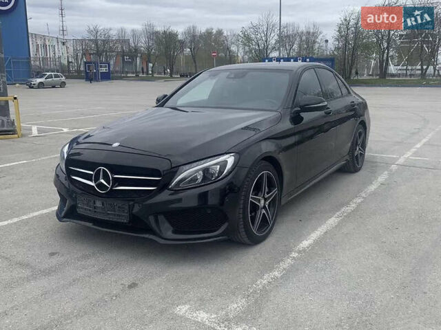 Чорний Мерседес Ц-Клас, об'ємом двигуна 2 л та пробігом 135 тис. км за 20500 $, фото 1 на Automoto.ua