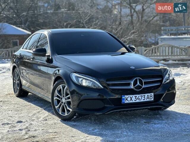 Черный Мерседес Ц-Класс, объемом двигателя 2 л и пробегом 100 тыс. км за 21000 $, фото 1 на Automoto.ua