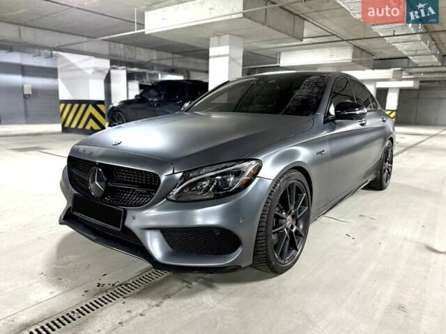 Черный Мерседес Ц-Класс, объемом двигателя 3 л и пробегом 56 тыс. км за 28000 $, фото 1 на Automoto.ua