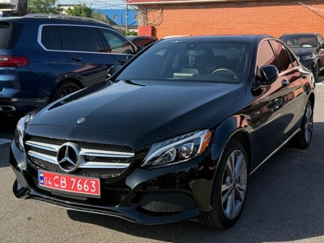 Чорний Мерседес Ц-Клас, об'ємом двигуна 2 л та пробігом 126 тис. км за 24500 $, фото 1 на Automoto.ua