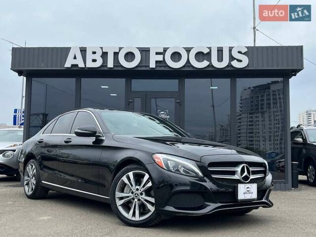 Чорний Мерседес Ц-Клас, об'ємом двигуна 1.99 л та пробігом 119 тис. км за 20990 $, фото 1 на Automoto.ua
