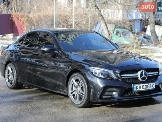 Чорний Мерседес Ц-Клас, об'ємом двигуна 3 л та пробігом 63 тис. км за 39500 $, фото 1 на Automoto.ua