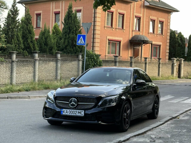 Чорний Мерседес Ц-Клас, об'ємом двигуна 1.5 л та пробігом 89 тис. км за 32000 $, фото 1 на Automoto.ua