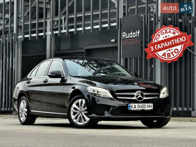 Черный Мерседес Ц-Класс, объемом двигателя 1.5 л и пробегом 56 тыс. км за 27000 $, фото 1 на Automoto.ua