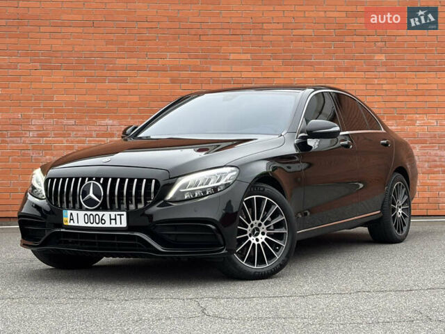 Чорний Мерседес Ц-Клас, об'ємом двигуна 2 л та пробігом 42 тис. км за 26900 $, фото 1 на Automoto.ua