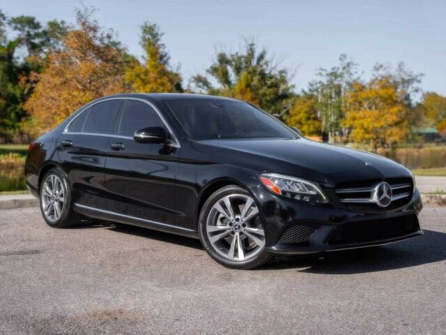 Чорний Мерседес Ц-Клас, об'ємом двигуна 2 л та пробігом 42 тис. км за 13000 $, фото 1 на Automoto.ua