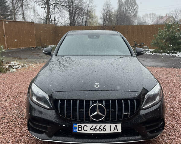 Черный Мерседес Ц-Класс, объемом двигателя 1.6 л и пробегом 228 тыс. км за 35000 $, фото 1 на Automoto.ua