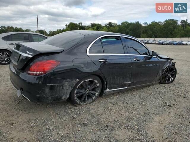 Черный Мерседес Ц-Класс, объемом двигателя 1.99 л и пробегом 85 тыс. км за 10999 $, фото 1 на Automoto.ua