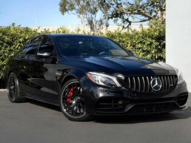 Черный Мерседес Ц-Класс, объемом двигателя 4 л и пробегом 46 тыс. км за 19900 $, фото 1 на Automoto.ua