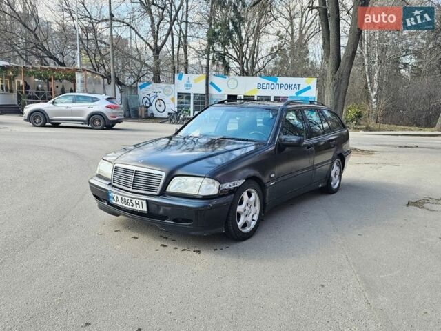 Чорний Мерседес Ц-Клас, об'ємом двигуна 2.15 л та пробігом 200 тис. км за 1999 $, фото 1 на Automoto.ua